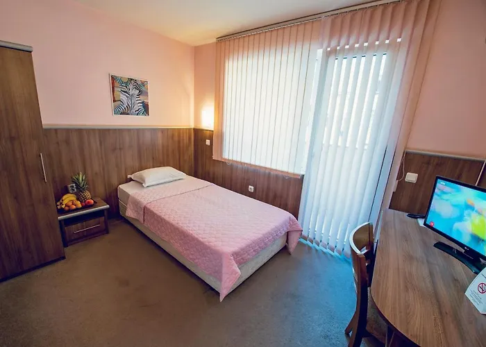 Family Gran Ivan فندق 3*