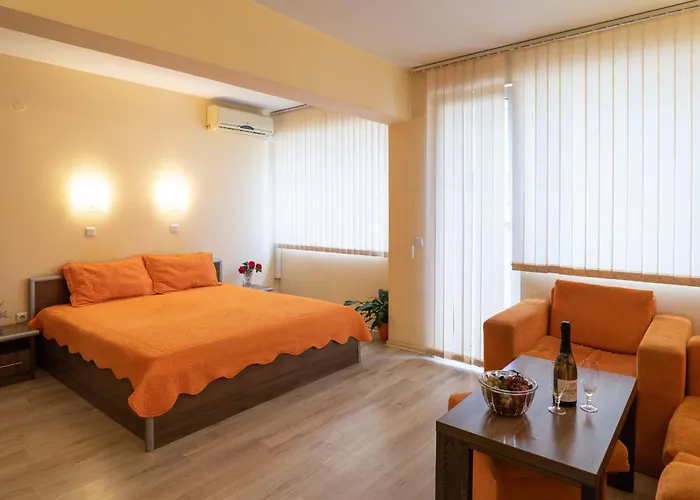 Family Gran Ivan فندق فارنا