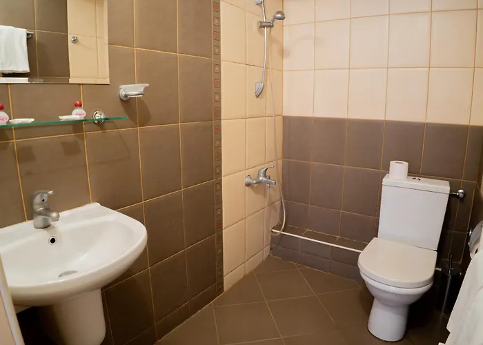 Family Gran Ivan فندق فارنا