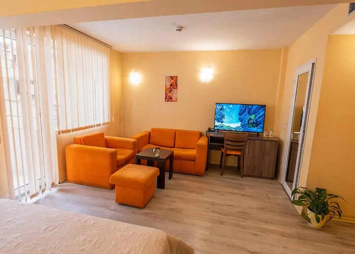 Family Gran Ivan فندق فارنا