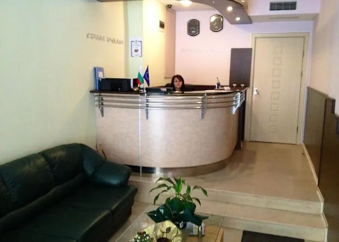 格兰伊万家庭酒店 瓦爾納